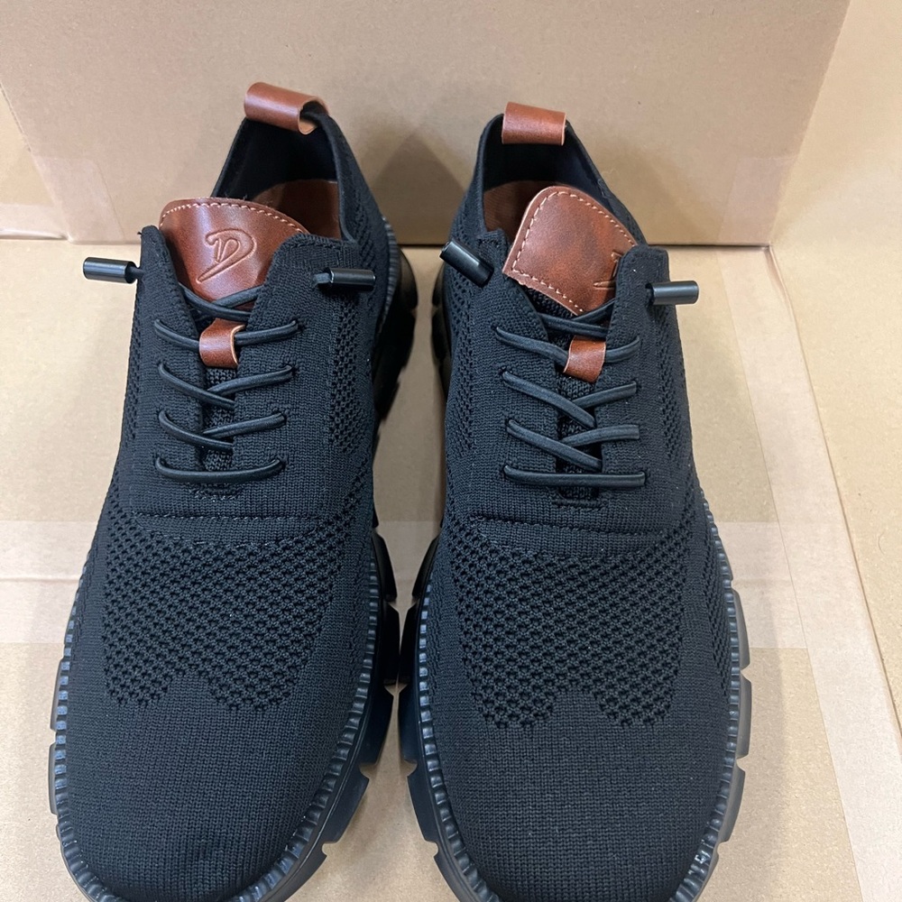 Men's Black Sneakers